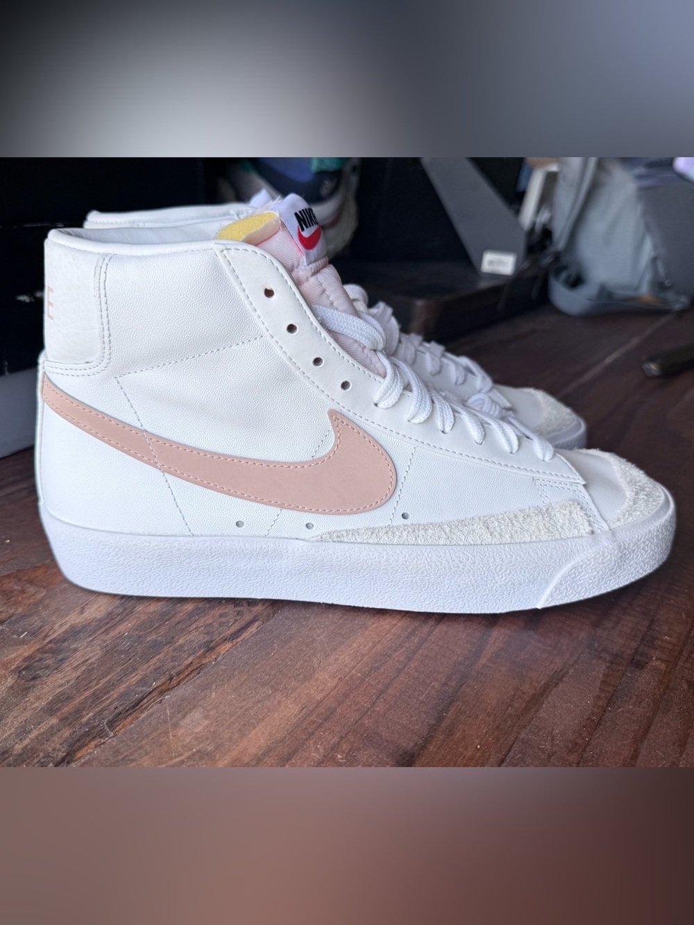 Nike Blazer Mid '77 Vintage "White Pink Oxford"